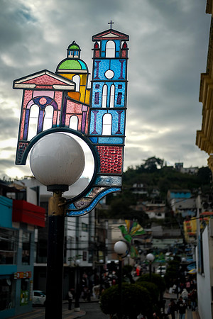 Architecture Street Lamp Art ~Otavalo