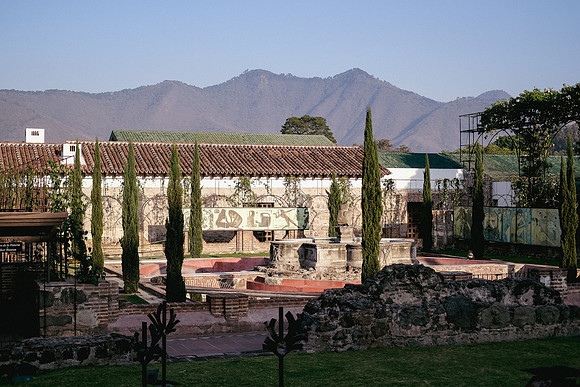 Casa Santo Domingo ~Antigua